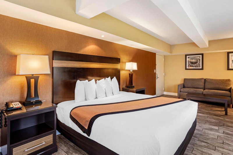 Aiden by Best Western Newark Airport, Newark, United States