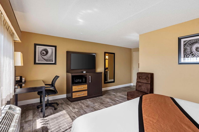 Aiden by Best Western Newark Airport, Newark, United States