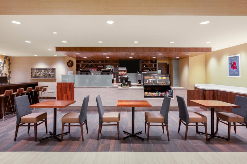 Holiday Inn La Mirada Buena Park by IHG, La Mirada, United States