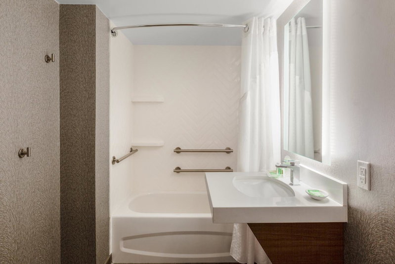 Holiday Inn La Mirada Buena Park by IHG, La Mirada, United States