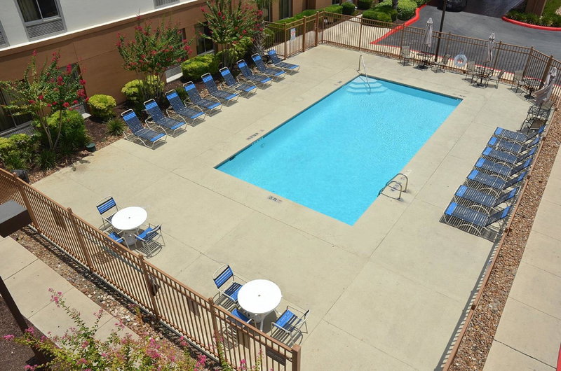Red Roof Inn PLUS+ San Antonio Downtown - Riverwalk, San Antonio, United States