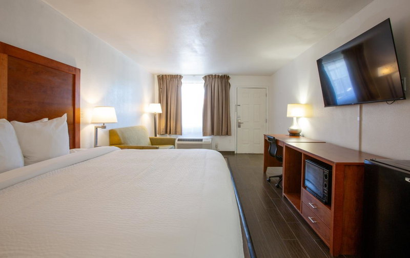 The Hotel Serene Glendale Peoria, Surestay Collection by Best Western, Glendale, United States