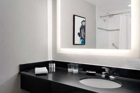 Delta Hotels by Marriott Woodbridge, Iselin, United States