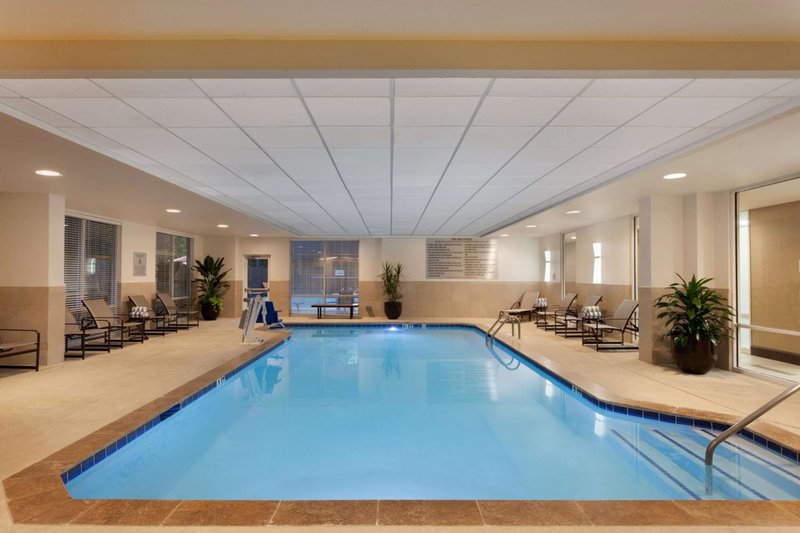 Embassy Suites by Hilton Atlanta Airport, Atlanta, United States