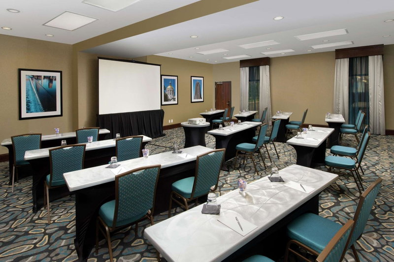 Embassy Suites by Hilton Atlanta Airport, Atlanta, United States