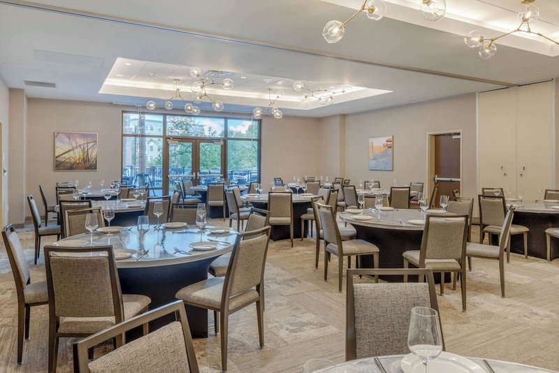 DoubleTree by Hilton Charleston Riverview, Charleston, United States