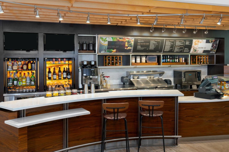 Courtyard by Marriott Buffalo Downtown/Canalside, Buffalo, United States