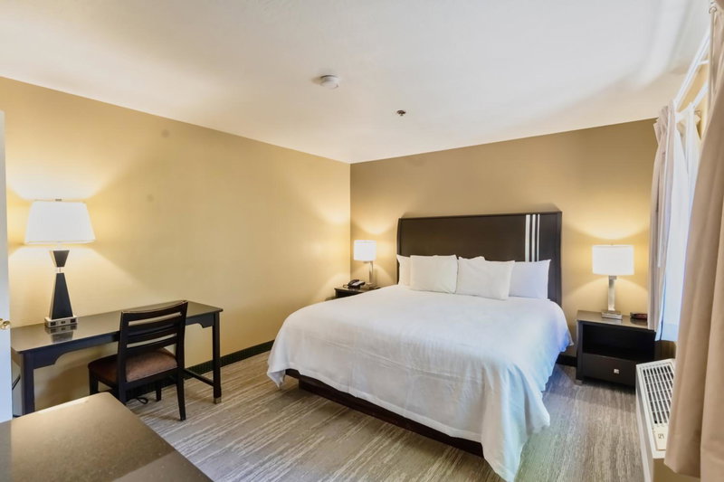 The Oakhurst Inn at Yosemite, Oakhurst, United States