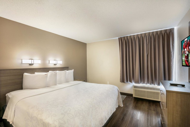 Red Roof Inn PLUS+ Boston - Logan, Saugus, United States