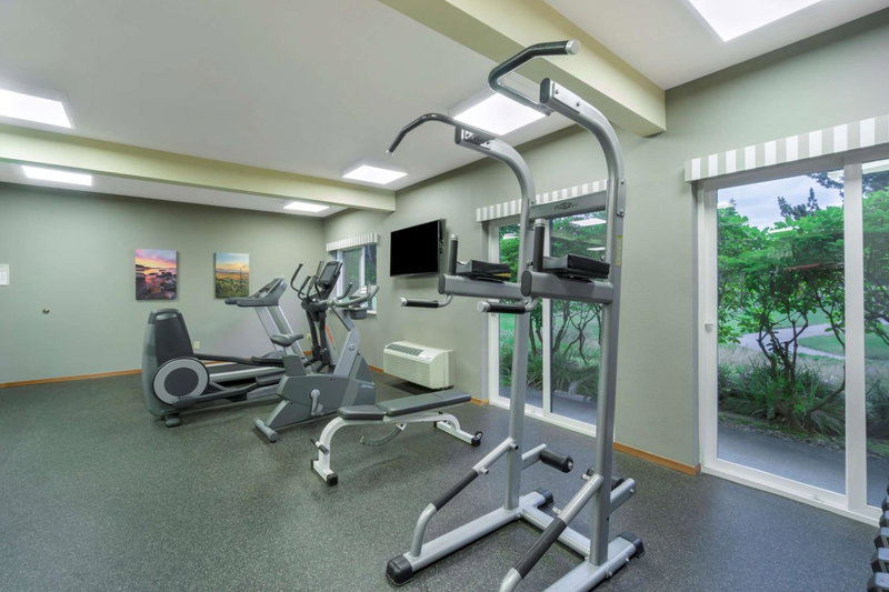 Best Western Plus Plaza by the Green, Kent, United States