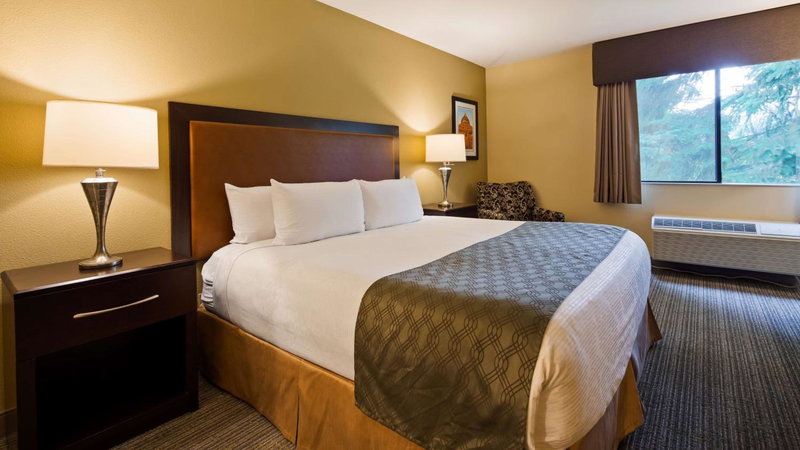 Best Western Plus Plaza by the Green, Kent, United States