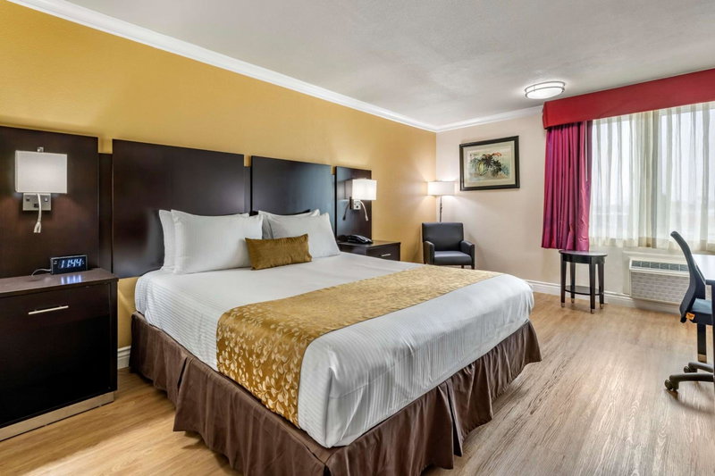 Best Western Plus South Bay Hotel, Lawndale, United States
