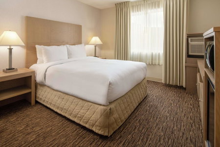 DoubleTree by Hilton Portland Tigard, Tigard, United States