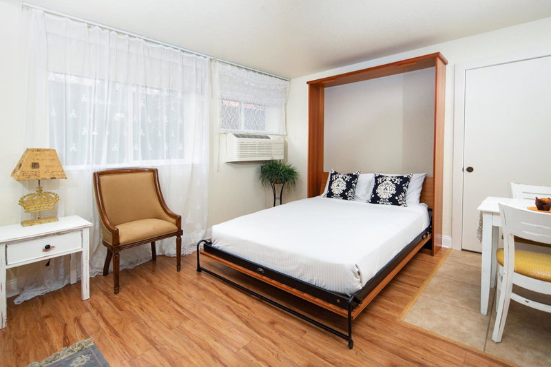 Stratford Inn, Ashland, United States