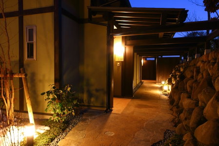 Asagirinomieru Yado Yufuin Hanayoshi, Yufu, Japan