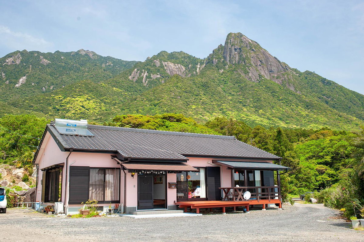 Hotel · Yakushima Pension Luana House, Haruo