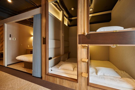 CAPSULE HOTEL CONTINUE NijojoKita, Kyoto, Japan