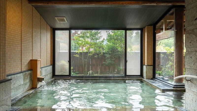 Kashintei Shirahama, Senboku, Japan