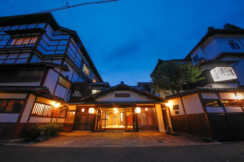 Seikiro Ryokan Historical Museum Hotel, Miyazu, Japan