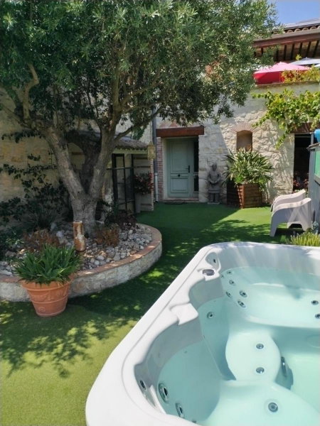 VILLA ARTEMiA, Sigean, France