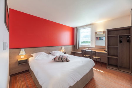 ACE Hôtel Châteauroux Déols, Deols, France