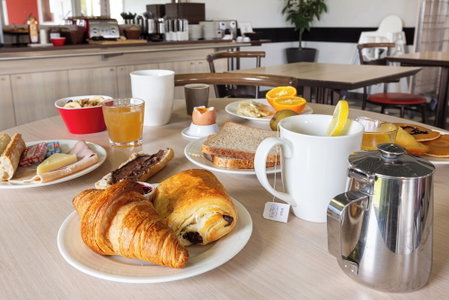 ACE Hôtel Châteauroux Déols, Deols, France