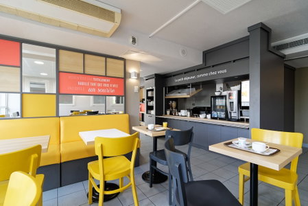 B&B HOTEL Châteauroux Aéroport, Deols, France