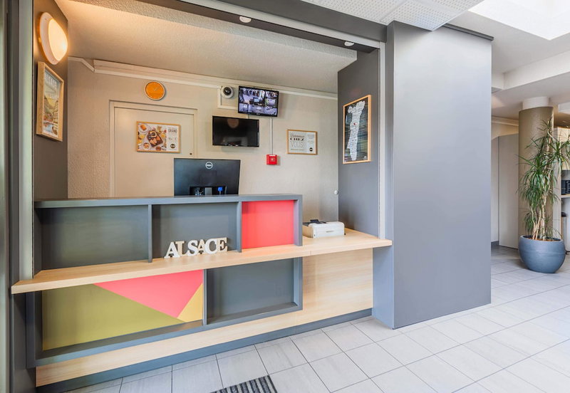 B&B HOTEL Mulhouse Ile Napoléon, Illzach, France