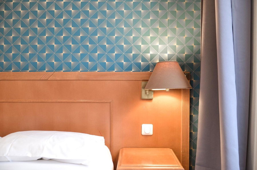 Hôtel De La Perdrix Rouge, Paris, France