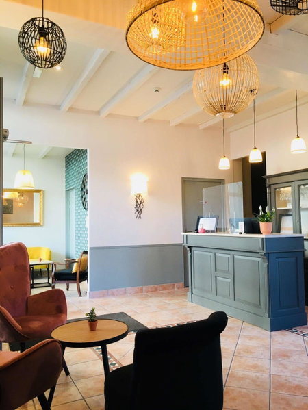 Brit Hotel Acacias, Arles, France