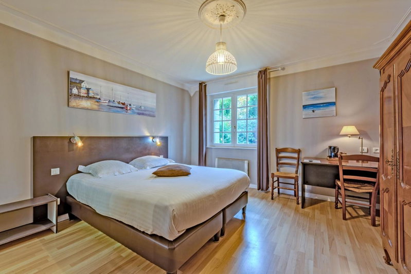 Logis Hotel De La Corniche, Brest, France