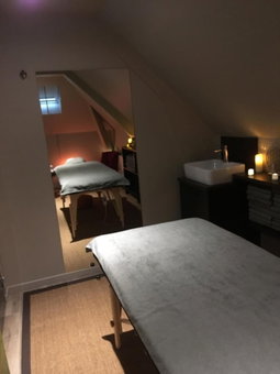 BRIT HOTEL PRIVILEGE LISIEUX – La Villa des Arts, Lisieux, France