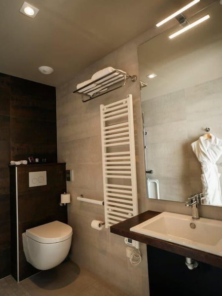 BRIT HOTEL PRIVILEGE LISIEUX – La Villa des Arts, Lisieux, France