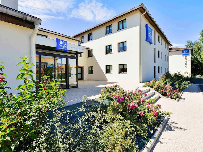 ibis budget Marne la Vallée, Saint-Thibault-des-Vignes, France