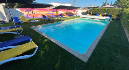 Hotel Des 4 Vents "Esprit Camargue" Parking Privé Gratuit, Aigues-Mortes, France
