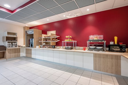 ACE Hôtel Bordeaux-Cestas, Cestas, France
