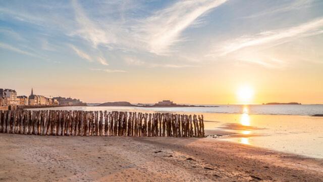 Hôtel Alba Saint-Malo Plage du Sillon, Saint Malo, France