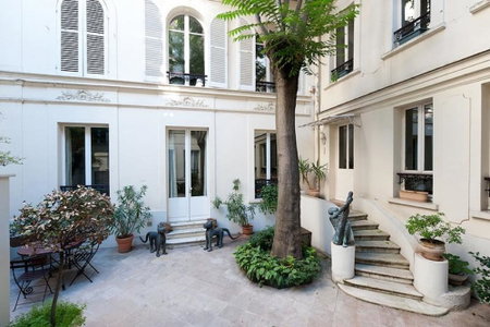 Hôtel des Bains, Paris, France