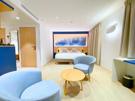 Brit Hotel Piscine & Spa - Fougères, Lécousse, France