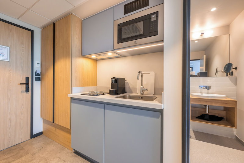 Sevenline Aparthotel Purpan Toulouse, Toulouse, France
