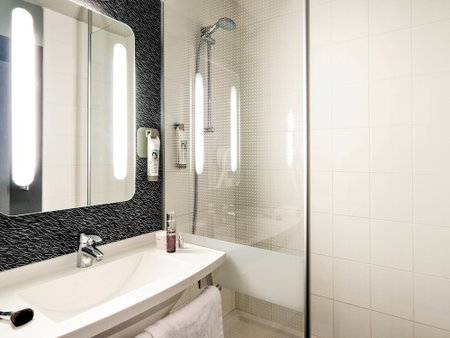 Ibis Grenoble Centre Bastille, Grenoble, France