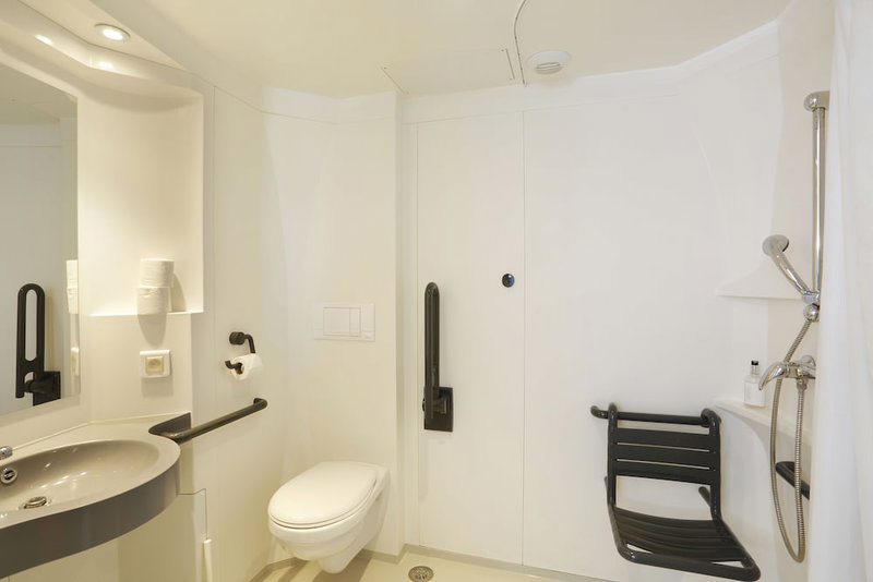 First Inn Hotel Les Ulis, Villejust, France