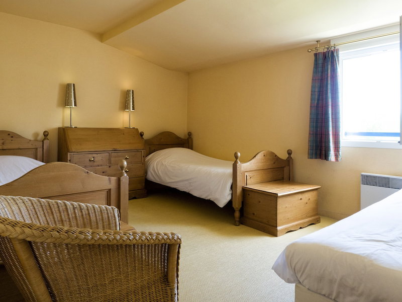 Residence Hotel Les Ducs De Chevreuse, Chevreuse, France