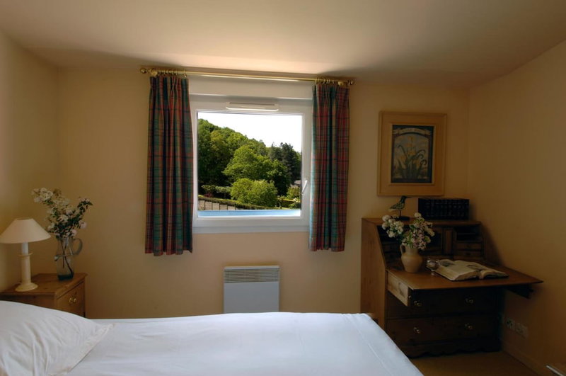 Residence Hotel Les Ducs De Chevreuse, Chevreuse, France