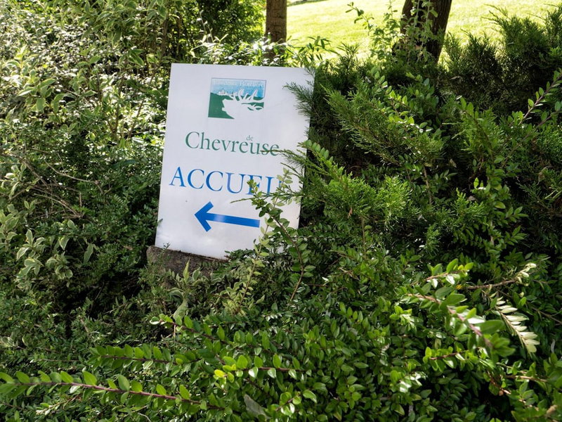 Residence Hotel Les Ducs De Chevreuse, Chevreuse, France