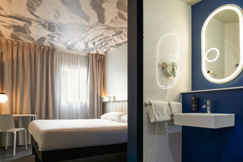 ibis Clamart Paris Velizy, Clamart, France