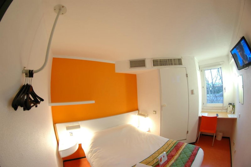 Hôtel Eco Relais, Lons, France