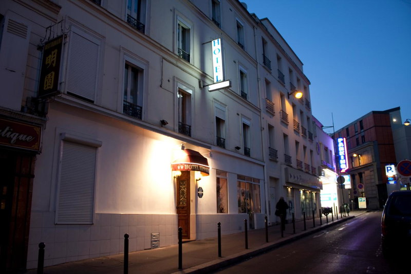 Hotel Hippodrome, Paris, France