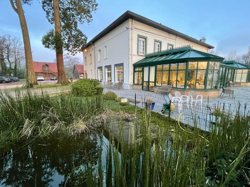 Logis - Hotel Restaurant La Sapinière - Proche Saint Omer, Wisques, France