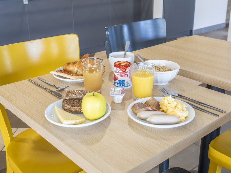 B&B HOTEL Saint-Martin-de-Crau Alpilles Camargue, Saint-Martin-de-Crau, France